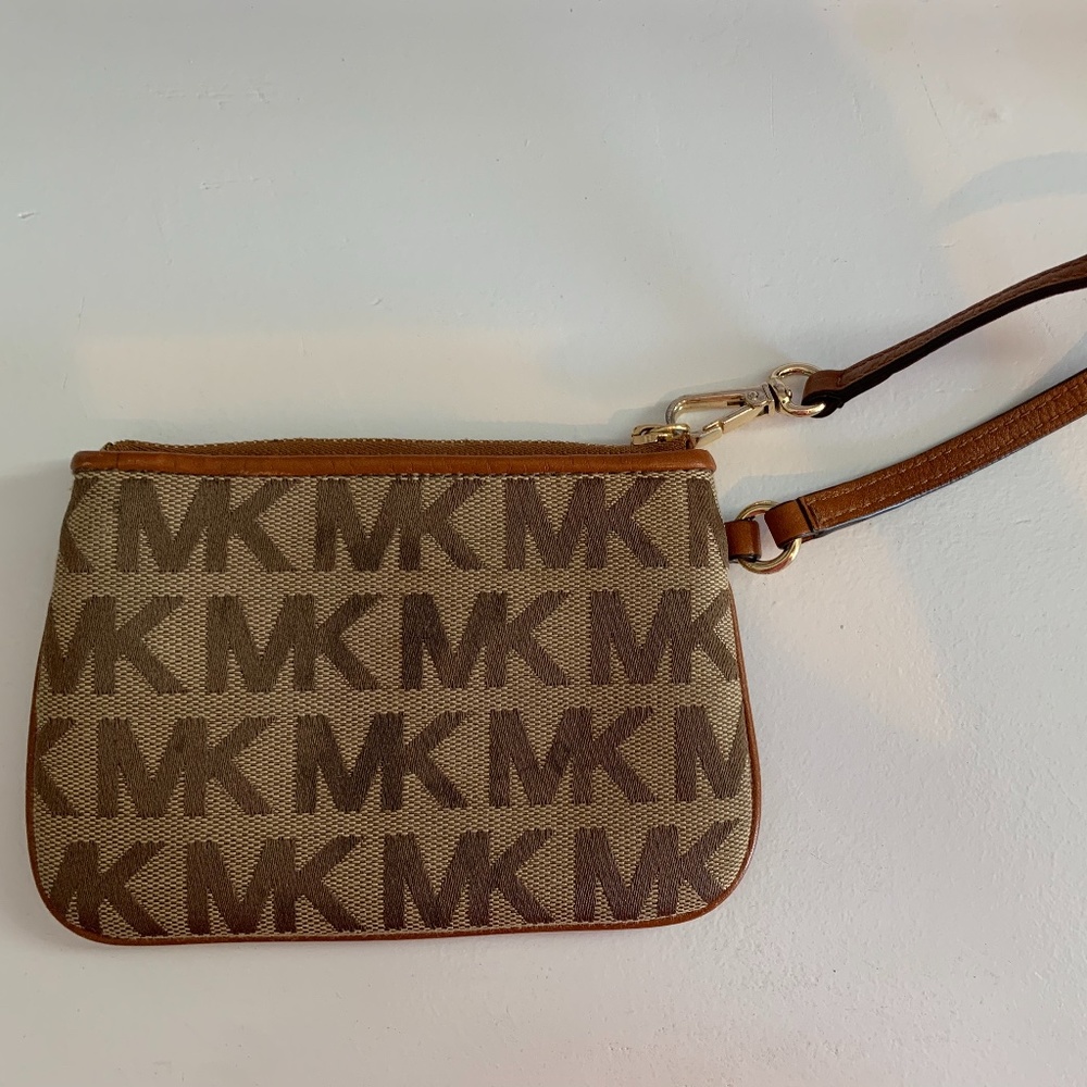 Michael Kors Wristlet
